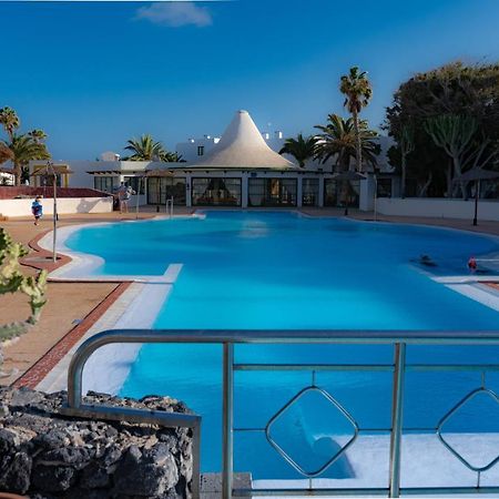 Beautiful Studio On The Seafront Costa Teguise Exterior photo